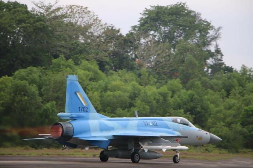 Myanmar’s JF-17 Fighter Jets Grounded Amid Conflict and Maintenance Woes