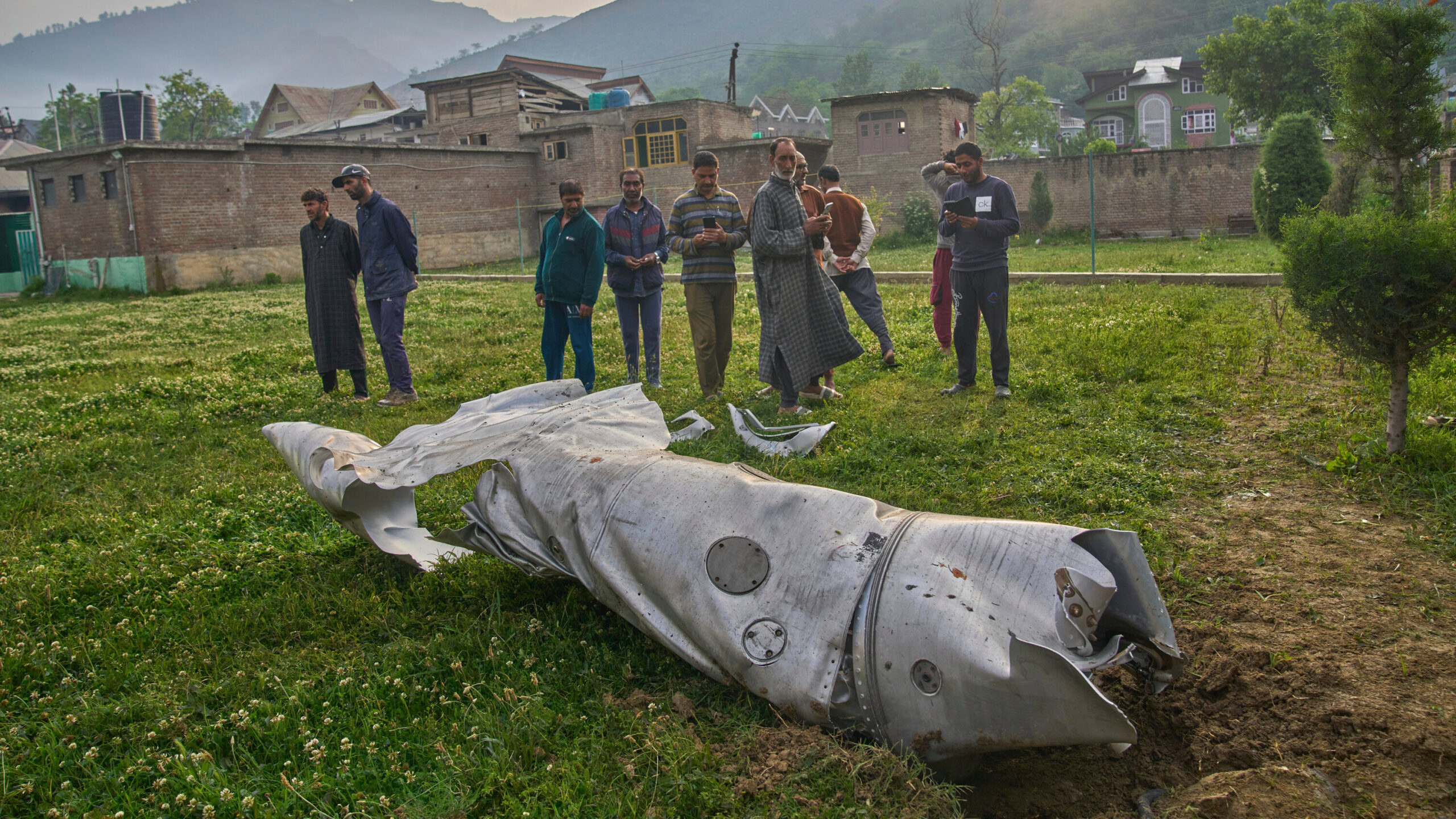 Pakistan Downs Indian Rafales and Kamikaze Drones Using Chinese Weaponry: U.S. Officials Confirm